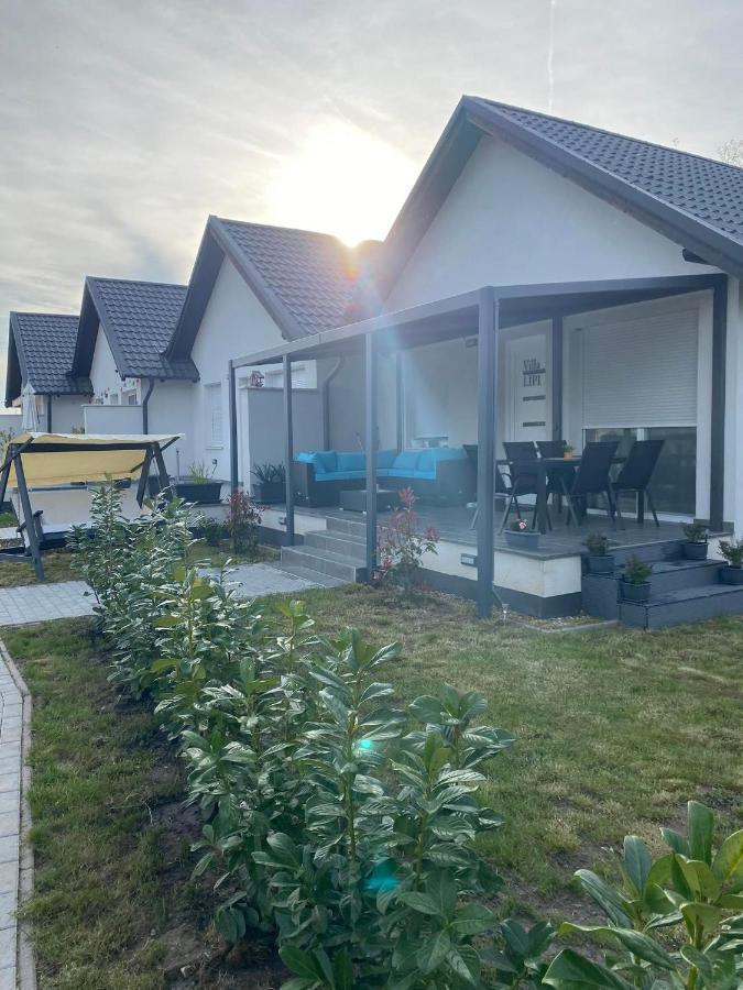 Villa Lipi - Home Away From Home Balatonszárszó Esterno foto